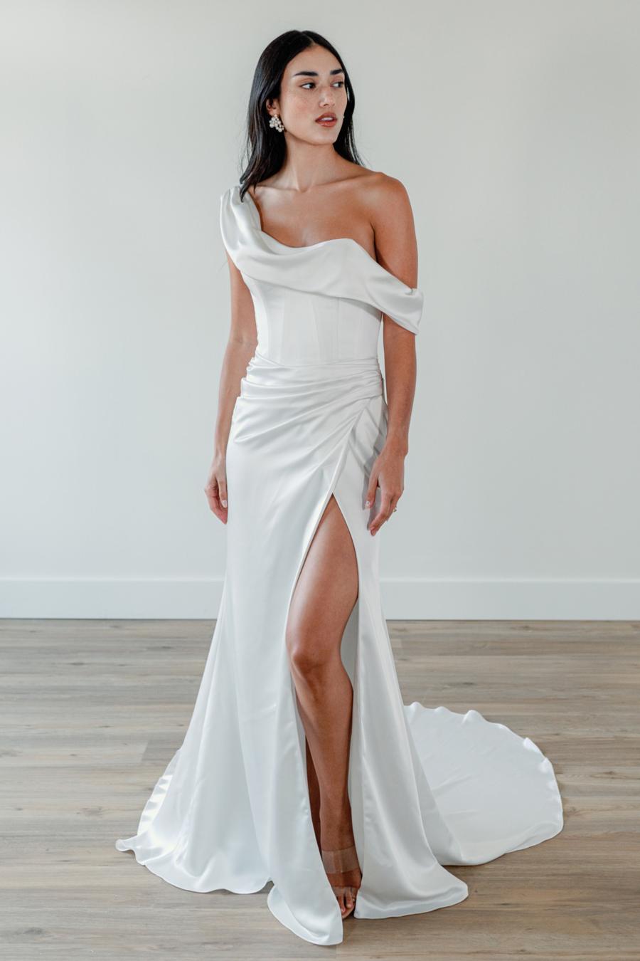 Das Kleid 150 vom Hersteller 150, bei The One - Bridal Couture