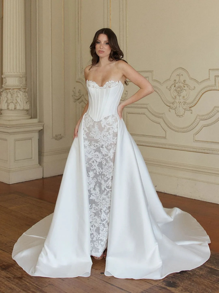 Das Kleid 52 vom Hersteller 52, bei The One - Bridal Couture