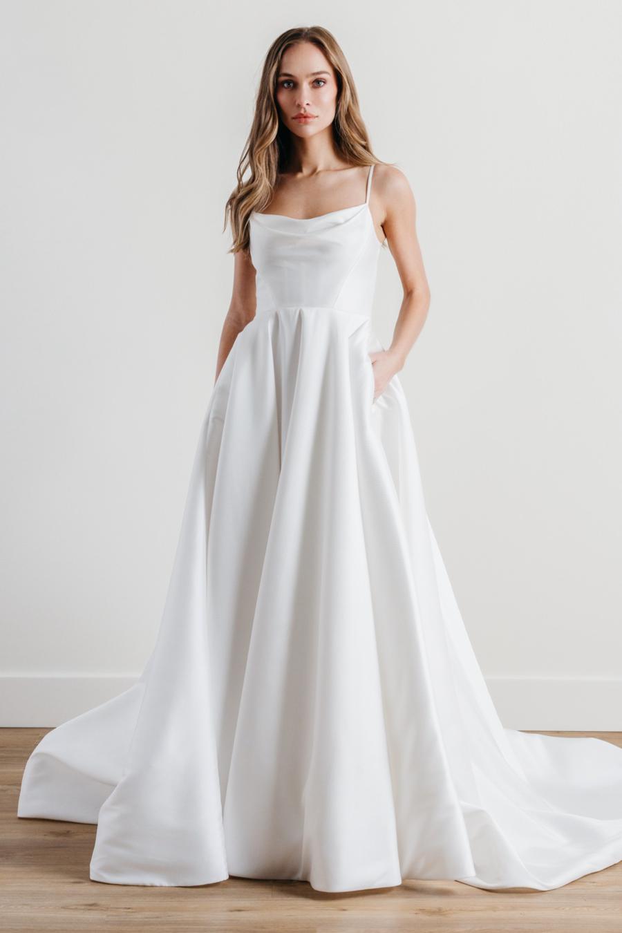 Das Kleid 141 vom Hersteller 141, bei The One - Bridal Couture