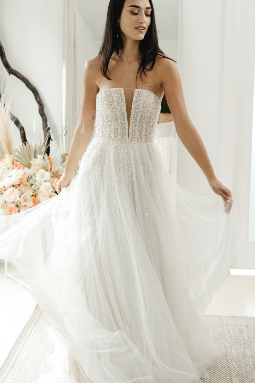 Brautkleid Aeryn 56601 vom Hersteller WATTERS DESIGNS, Brautmodengeschäft The One aus Fulda