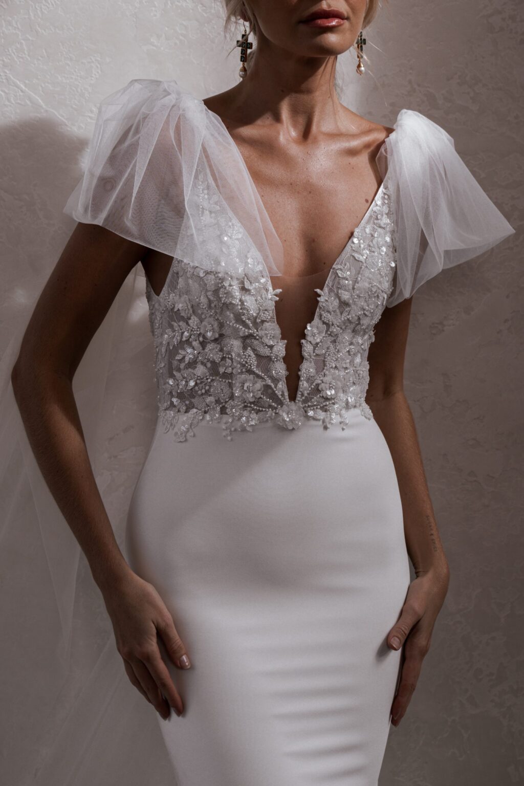 Brautkleid Cameron Crepe vom Hersteller MWL Bridal (made with love bridal), Brautmodengeschäft The One aus Fulda