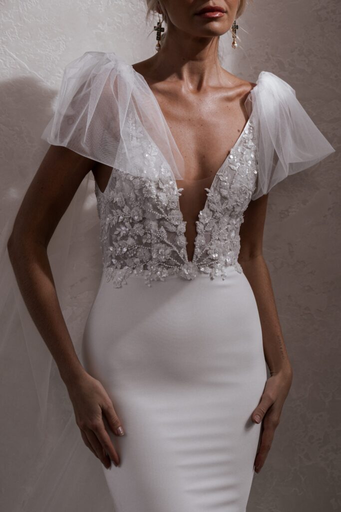 Brautkleid Cameron Crepe vom Hersteller MWL Bridal (made with love bridal), Brautmodengeschäft The One aus Fulda