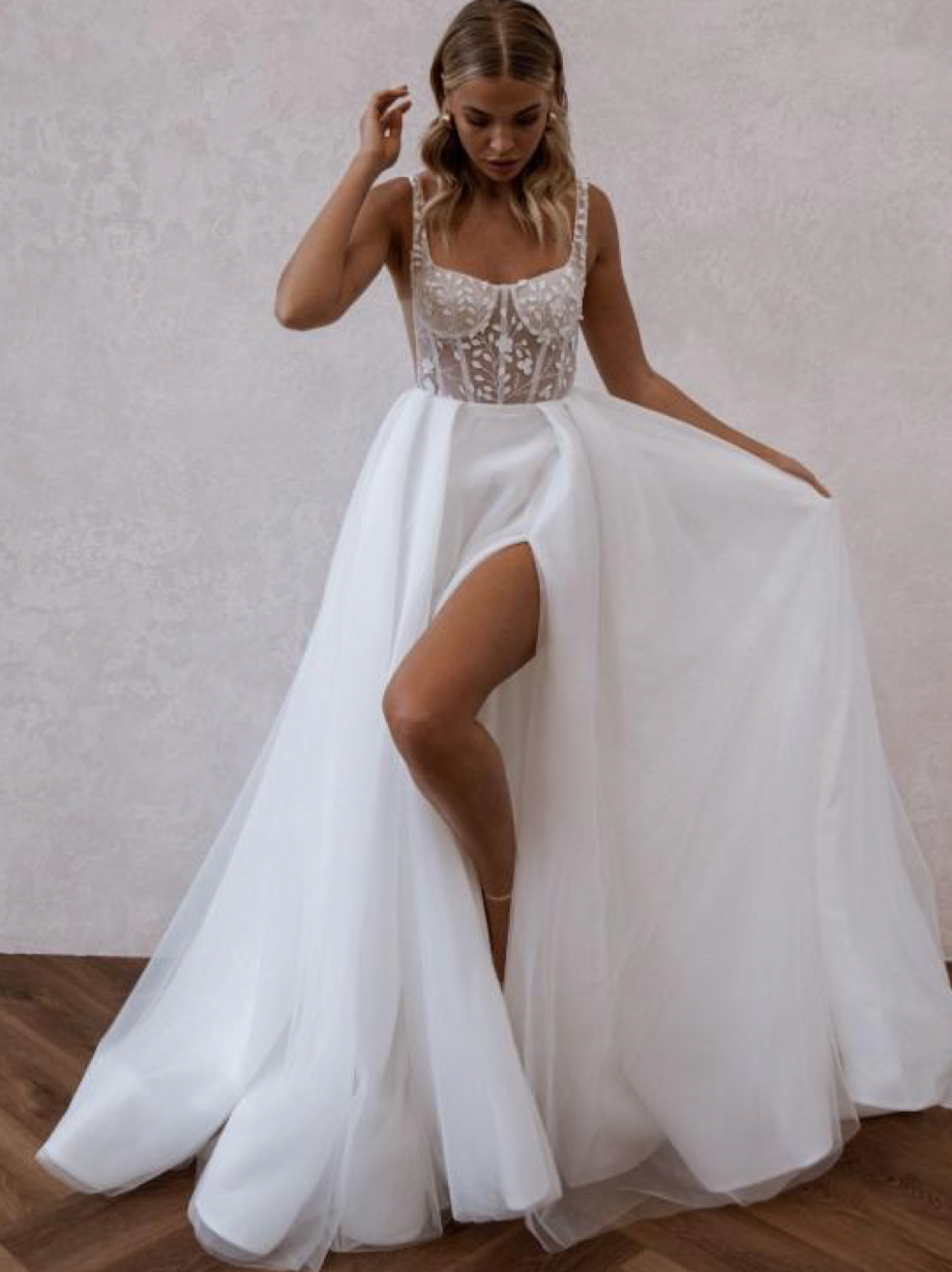 Brautkleid Huxley Flowy vom Hersteller MWL Bridal (made with love bridal), Brautmodengeschäft The One aus Fulda