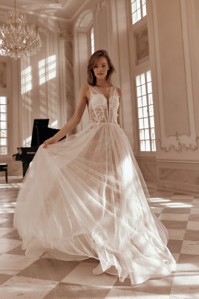 Brautkleid Style 2545 vom Hersteller MIA LAVI, Brautmodengeschäft The One aus Fulda