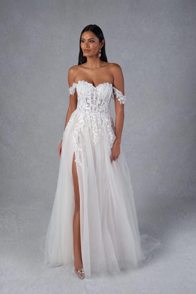 Brautkleid Style 55188 vom Hersteller THE ONE SELECTION, Brautmodengeschäft The One aus Fulda