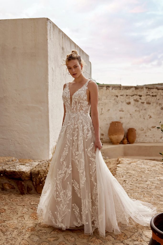 Brautkleid Style 66372 vom Hersteller LILLIAN WEST, Brautmodengeschäft The One aus Fulda