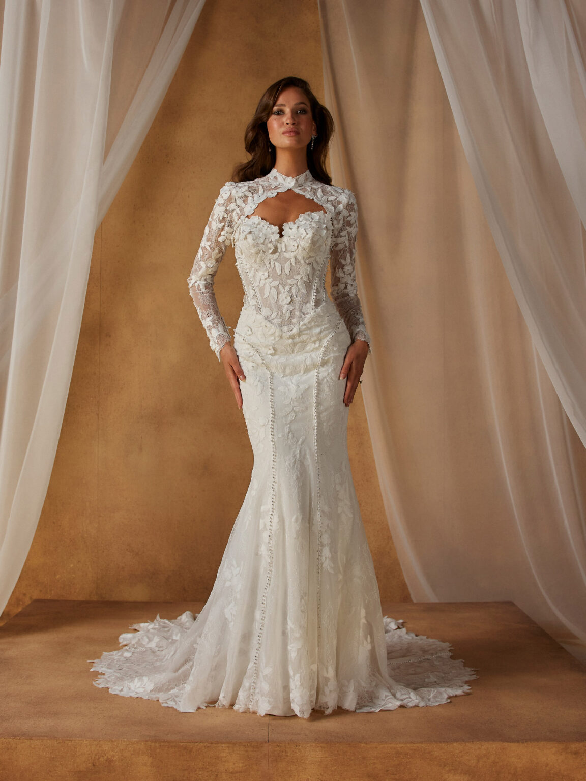 Brautkleid Nuri vom Hersteller MADI LANE, Brautmodengeschäft The One aus Fulda