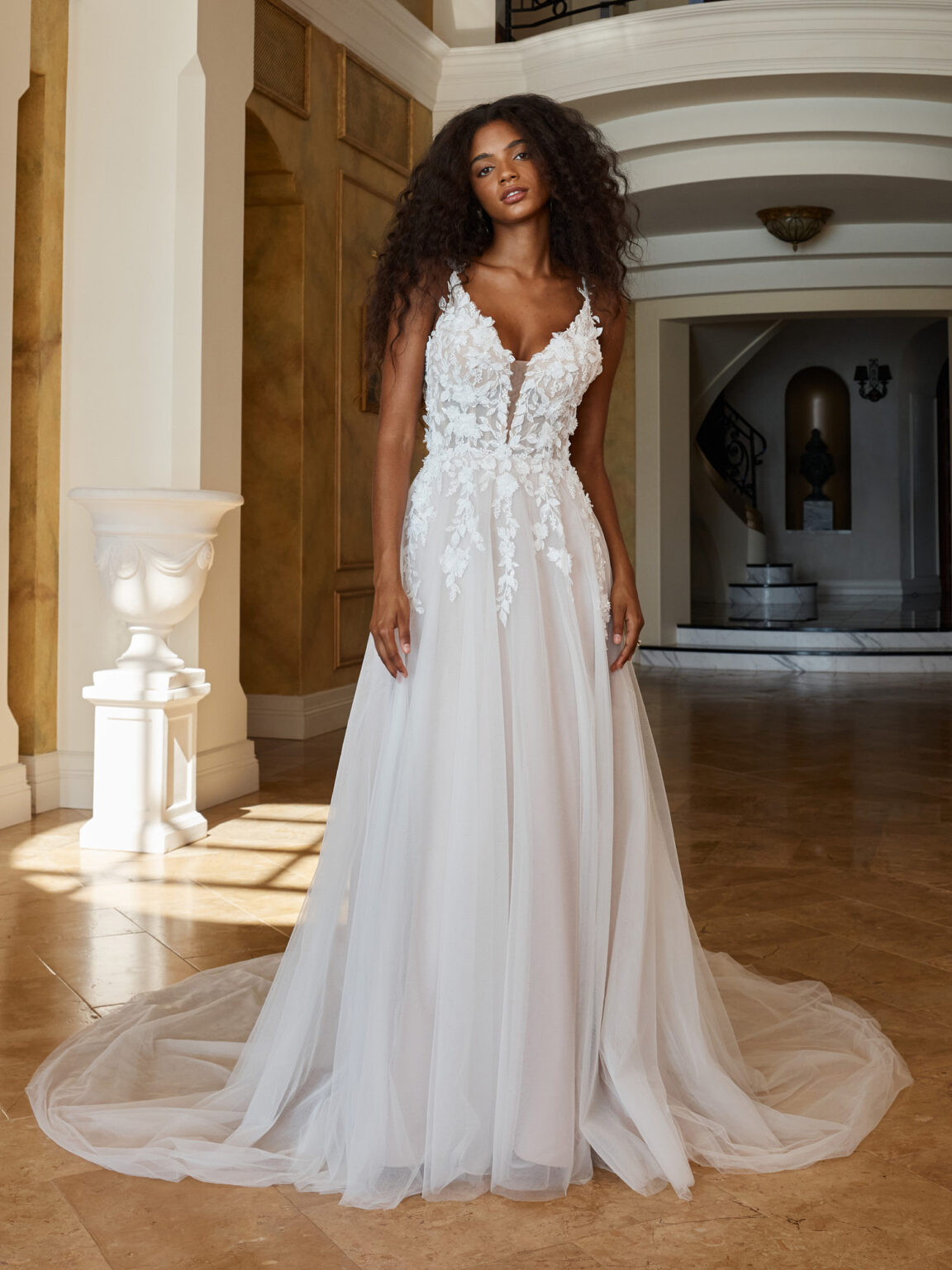 Brautkleid Osie vom Hersteller MADI LANE, Brautmodengeschäft The One aus Fulda