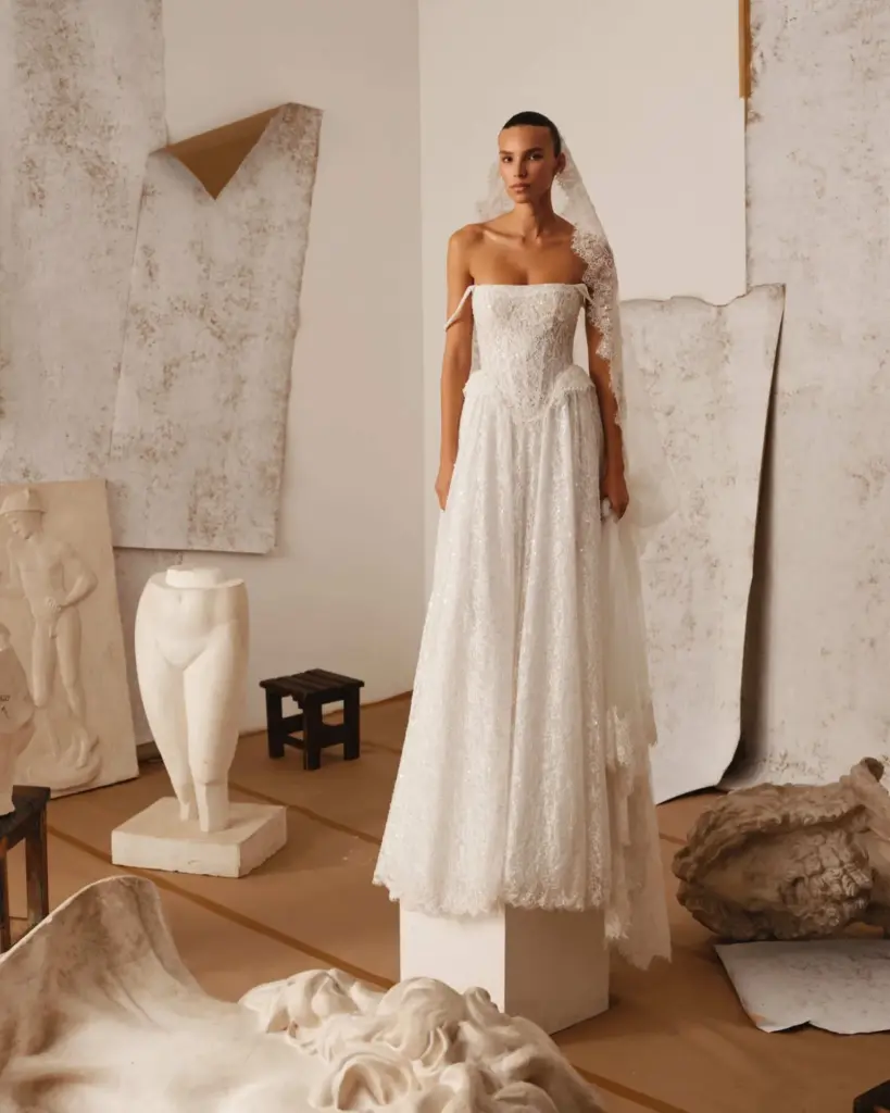 Brautkleid Rosaura vom Hersteller MILLA NOVA, Brautmodengeschäft The One aus Fulda